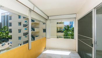 411 Kaiolu Inc condo # 602, Honolulu, Hawaii - photo 2 of 23