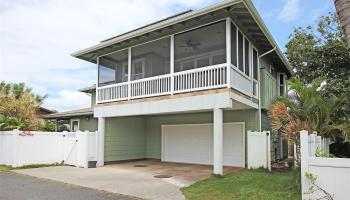 411 Kihapai Street Kailua - Rental - photo 1 of 14