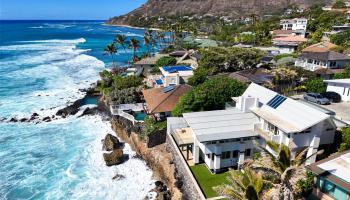 4131  Black Point Place Diamond Head, Diamond Head home - photo 3 of 25