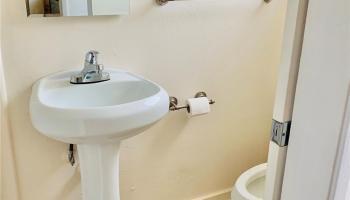 Waialae Gardens AOAO townhouse # 70, Honolulu, Hawaii - photo 6 of 11