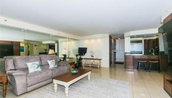 One Waterfront Tower condo # 3203, Honolulu, Hawaii - photo 5 of 25