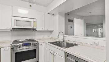 One Waterfront Tower condo # 503, Honolulu, Hawaii - photo 6 of 24