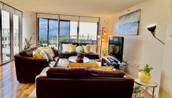 One Waterfront Tower condo # Makai/601, Honolulu, Hawaii - photo 5 of 25