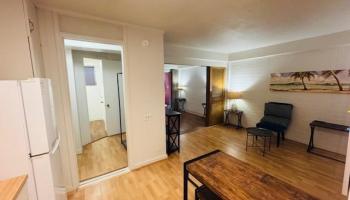 Hawaiian King condo # 311, Honolulu, Hawaii - photo 4 of 17