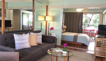 Hawaiian King condo # 402, Honolulu, Hawaii - photo 1 of 16