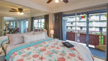 Hawaiian King condo # 409, Honolulu, Hawaii - photo 1 of 11 Hawaiian King condo # 409, Honolulu, Hawaii - photo 1 of 11