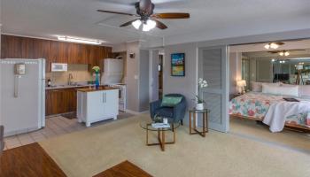 Hawaiian King condo # 409, Honolulu, Hawaii - photo 5 of 11