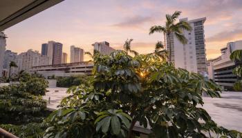 Hawaiian King condo # 511, Honolulu, Hawaii - photo 5 of 12