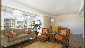Sunset Towers condo #1107, Honolulu, Hawaii - photo 2 of 16 Sunset Towers condo #1107, Honolulu, Hawaii - photo 2 of 16