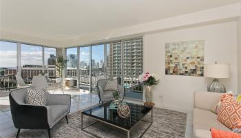 Sunset Towers condo # 1007, Honolulu, Hawaii - photo 2 of 20