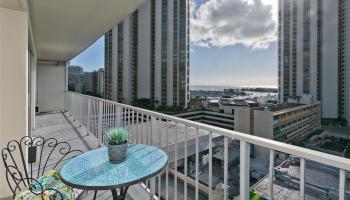 Sunset Towers condo # 1007, Honolulu, Hawaii - photo 3 of 20