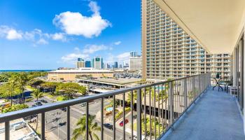 Sunset Towers condo # 1007, Honolulu, Hawaii - photo 4 of 20