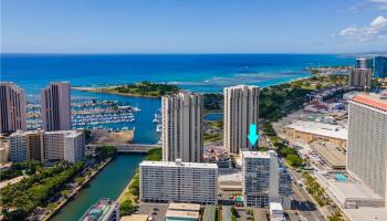 Sunset Towers condo # 2004, Honolulu, Hawaii - photo 4 of 25
