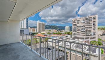 Sunset Towers condo # 903, Honolulu, Hawaii - photo 4 of 23