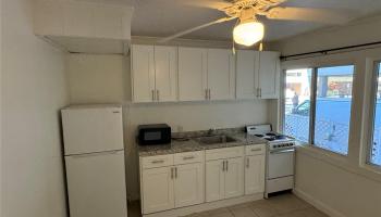 421 Lewers St Honolulu - Rental - photo 3 of 9