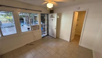421 Lewers St Honolulu - Rental - photo 4 of 9