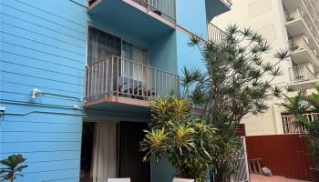 424 Walina Street Honolulu - Rental - photo 3 of 21