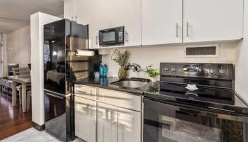 425 Ena Road Honolulu - Rental - photo 3 of 11