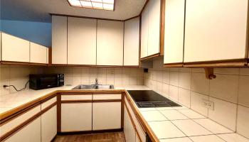 Kalia condo # 206C, Honolulu, Hawaii - photo 4 of 17