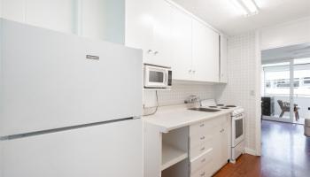 Kalia condo # 308C, Honolulu, Hawaii - photo 3 of 10