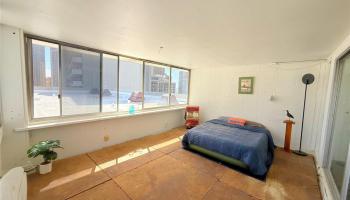 Kalia condo # 5D, Honolulu, Hawaii - photo 3 of 25