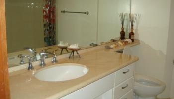 one waterfront tower condo #3201, Honolulu, Hawaii - photo 4 of 7