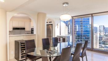 One Waterfront Tower condo # 3504, Honolulu, Hawaii - photo 5 of 25