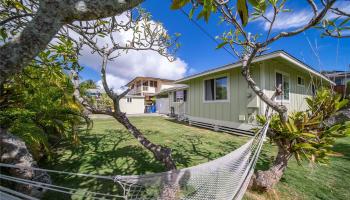426 Ulupaina Street Coconut Grove, Kailua home - photo 1 of 25 426 Ulupaina Street Coconut Grove, Kailua home - photo 1 of 25
