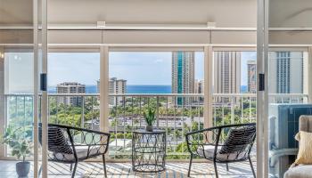 Keoni Ana condo # 1204, Honolulu, Hawaii - photo 1 of 25