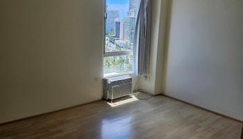 Keoni Ana condo # 1304, Honolulu, Hawaii - photo 5 of 11