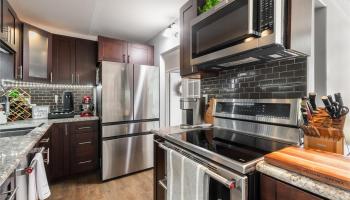 Keoni Ana condo # 202, Honolulu, Hawaii - photo 2 of 18