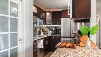 Keoni Ana condo # 202, Honolulu, Hawaii - photo 3 of 18