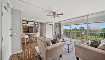 Keoni Ana condo # 204, Honolulu, Hawaii - photo 3 of 20