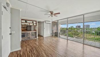 Keoni Ana condo # 204, Honolulu, Hawaii - photo 3 of 20