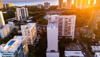 Keoni Ana condo # 304, Honolulu, Hawaii - photo 4 of 24