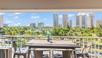 Keoni Ana condo # 304, Honolulu, Hawaii - photo 5 of 20