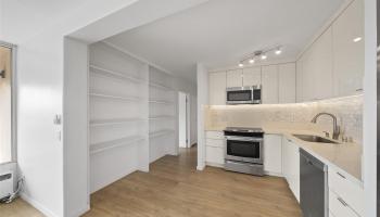 Keoni Ana condo # 308, Honolulu, Hawaii - photo 2 of 17