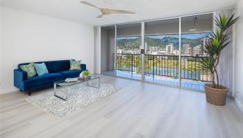 Keoni Ana condo # 703, Honolulu, Hawaii - photo 3 of 17