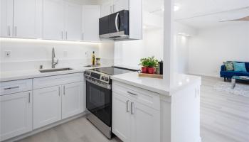 Keoni Ana condo # 703, Honolulu, Hawaii - photo 6 of 17