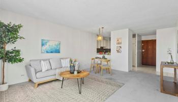 Aloha Towers condo # 2505, Honolulu, Hawaii - photo 4 of 19