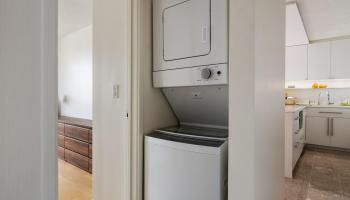 Aloha Towers condo # 2802, Honolulu, Hawaii - photo 5 of 25