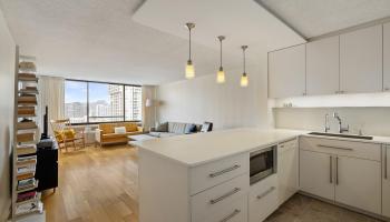 Aloha Towers condo # 2802, Honolulu, Hawaii - photo 6 of 25