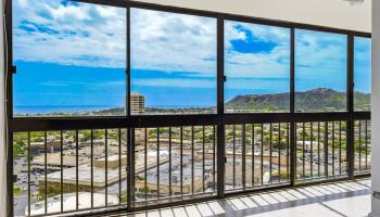 Kahala Towers condo # A2002, Honolulu, Hawaii - photo 2 of 25