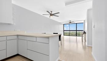 Kahala Towers condo # A2002, Honolulu, Hawaii - photo 4 of 25