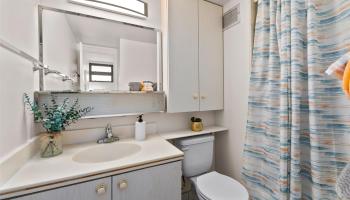Kahala Towers condo # A501, Honolulu, Hawaii - photo 4 of 23