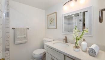 Kahala Towers condo # B-404, Honolulu, Hawaii - photo 5 of 22