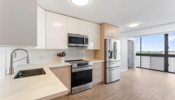 Kahala Towers condo # B601, Honolulu, Hawaii - photo 5 of 18