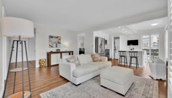 Palms Inc condo # 1301, Honolulu, Hawaii - photo 1 of 24