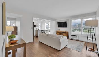 Palms Inc condo # 1301, Honolulu, Hawaii - photo 4 of 24