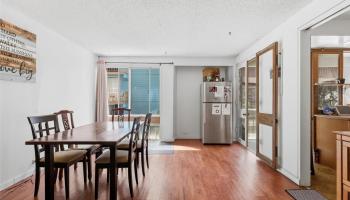 Palms Inc condo # 307, Honolulu, Hawaii - photo 3 of 17